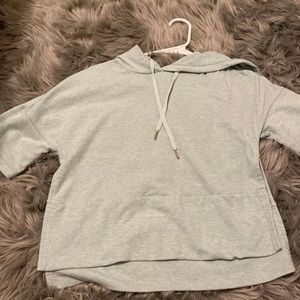 xs Calia by Carrie Underwood Hooded short sleeve